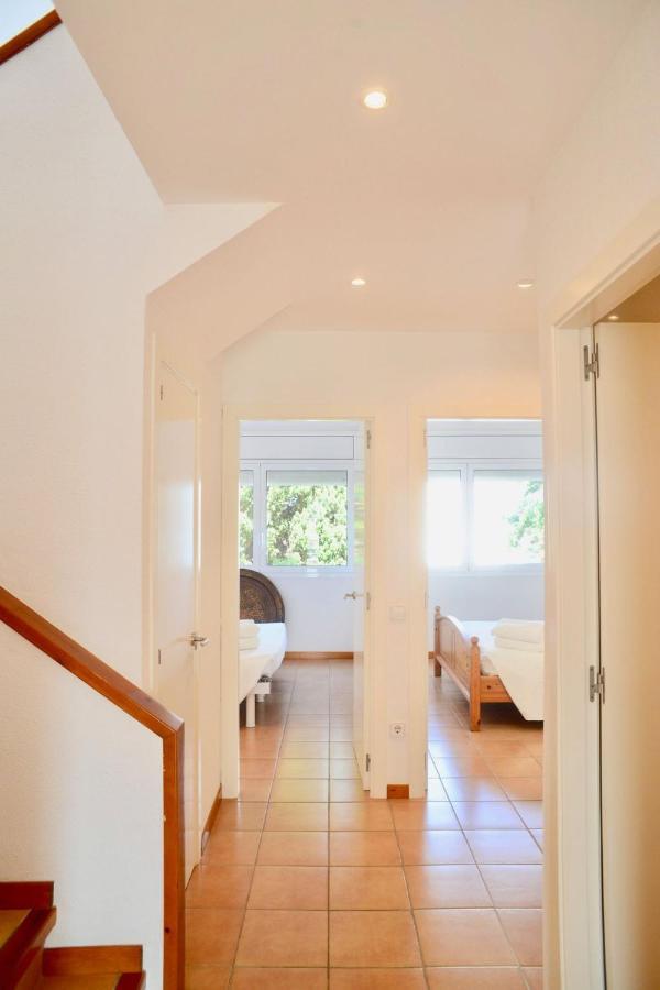 קדאקז Beachfront Duplex With Terrace And Sea Views - מראה חיצוני תמונה